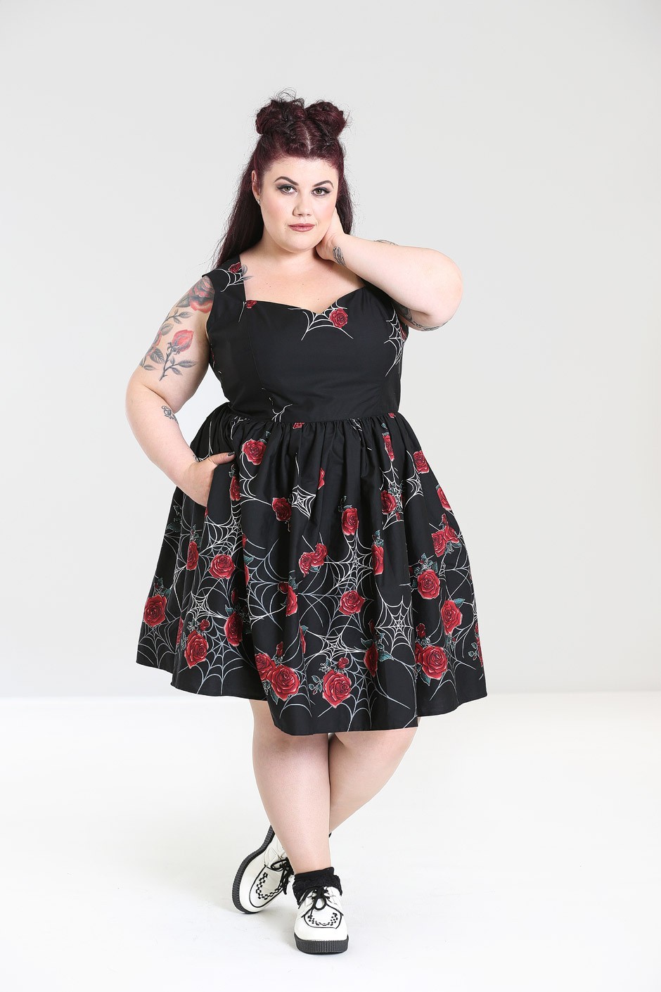 Robe Midi Gothique Vintage Hell Bunny – Noir à Motifs Fantômes, Coupe Années 50, Col Cœur, Manches Bouffantes, 98% Coton
